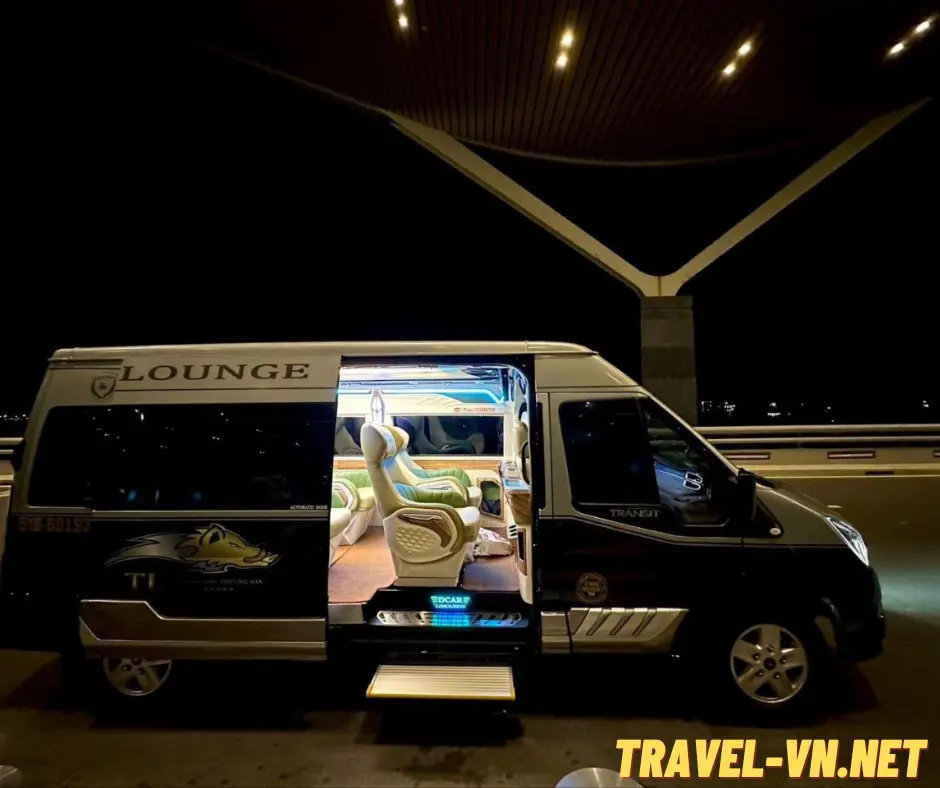 越南旅行前的準備，就算沒有帶到越南盾該怎麼辦？跟著我們您不必擔心！越南暗黑旅行團尊榮包車